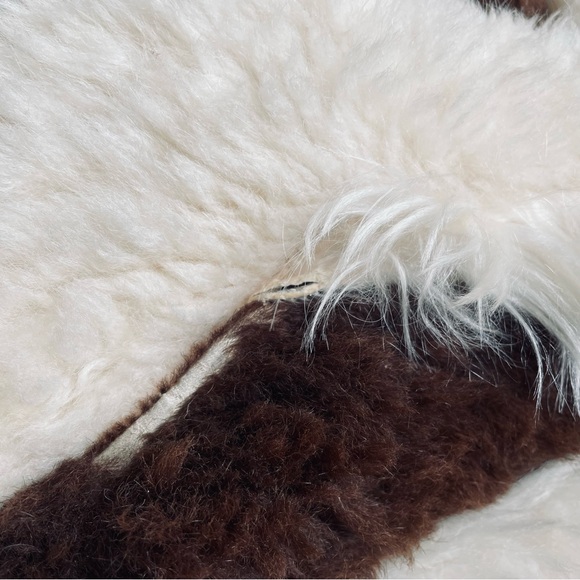 Alpaca llama cream and brown shearling fur tapestry wall hanging art 2pc Set - Picture 9 of 9